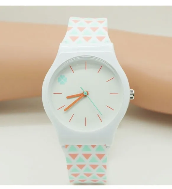 fashion Silicone strap High Quality Classic Crystal Watch Cartoon Novelty Student/women Watch