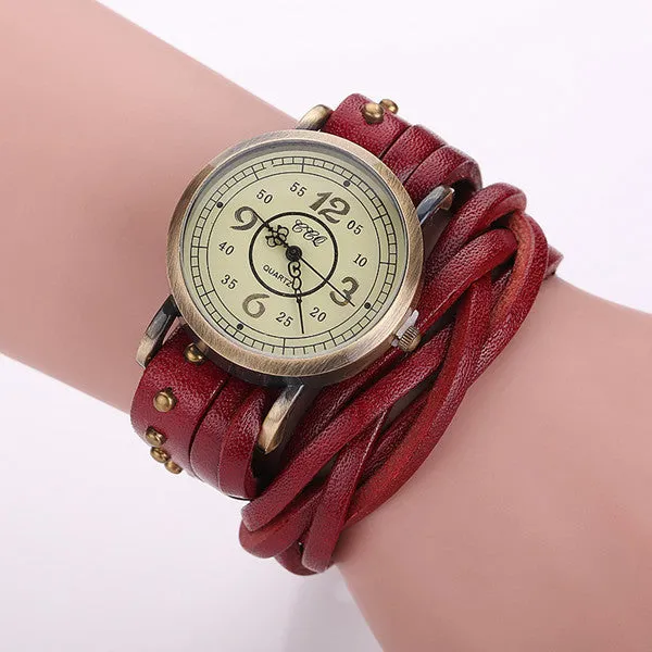 High Quality Vintage Cow Leather Rivet Watch Women Antique Wrist Watch Casual Quartz Watch Relogio Feminino Reloj Mujer