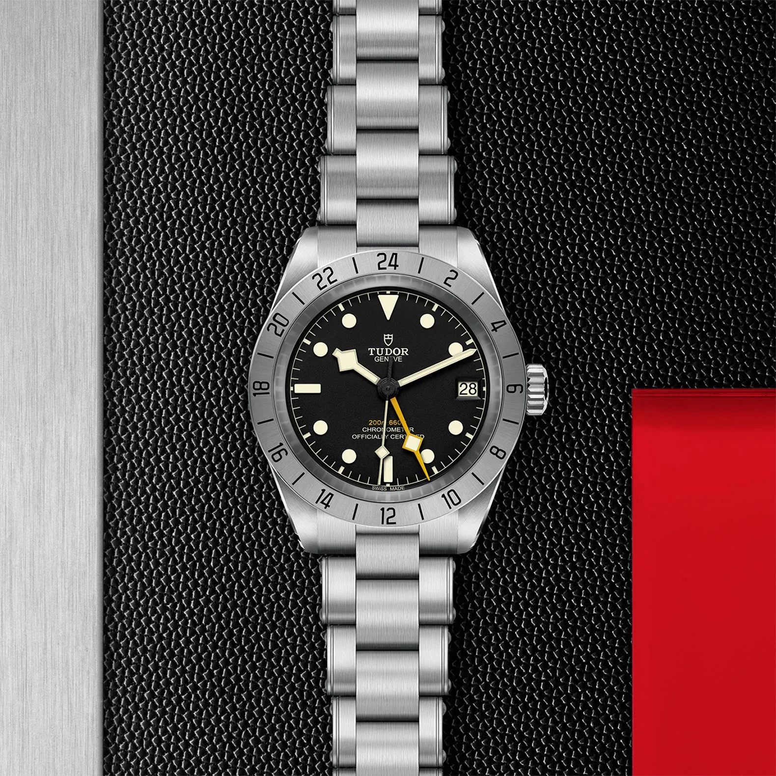 TUDOR Black Bay Pro, 39 mm steel case, Riveted steel bracelet